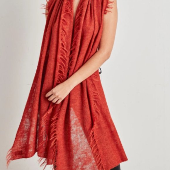 Frindge Scarf | Tan Cream - Picture 4 of 5